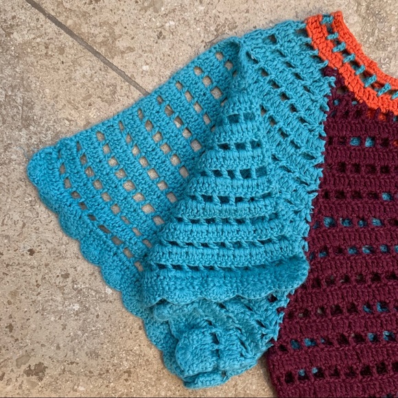 Moda International Ladies Crocheted Top - Picture 5 of 5